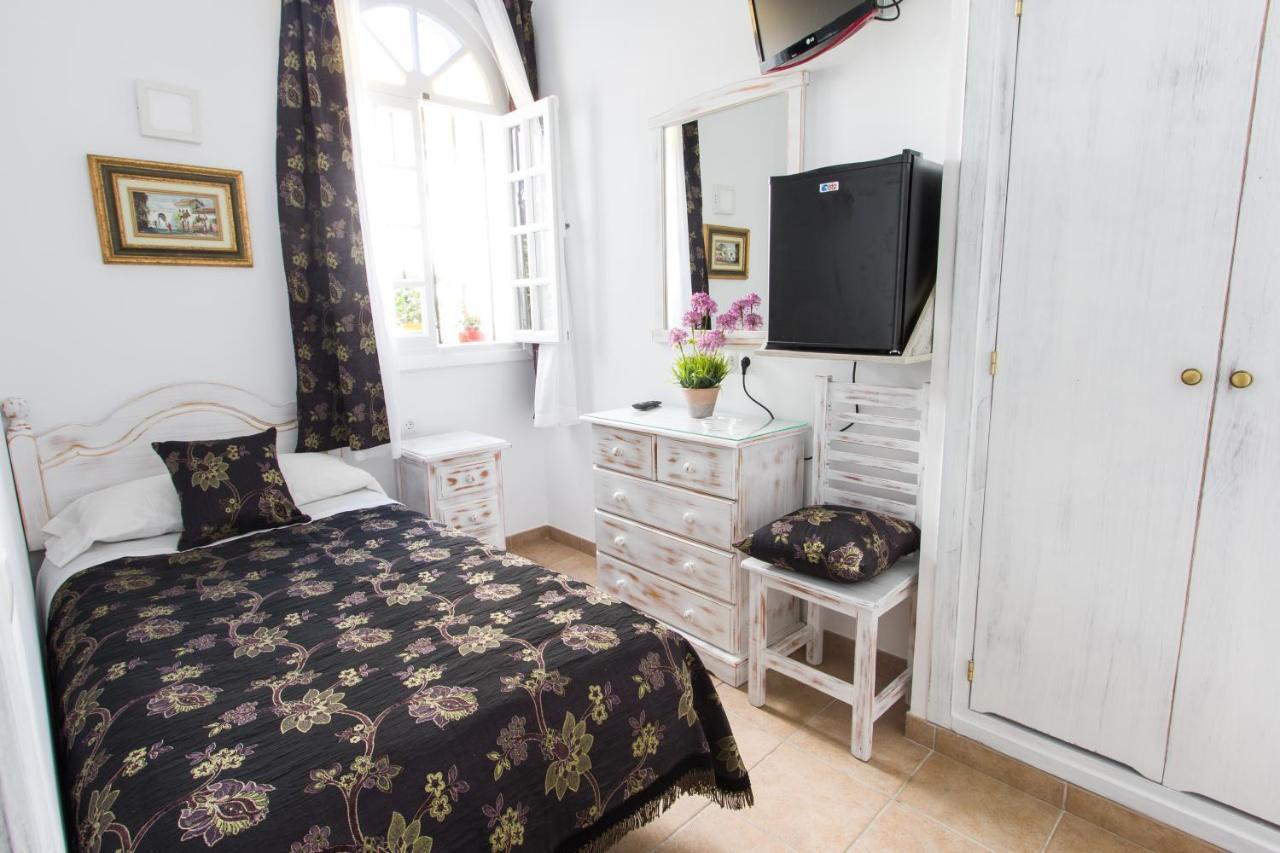 Hostal La Estrella Marbella Luaran gambar